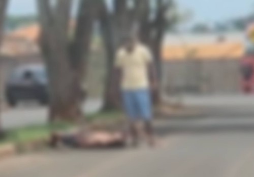 Homem é agredido após cobrar devolução de enxada em Lagoa Formosa; veja o vídeo