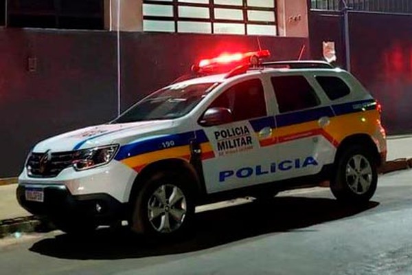 “Encarada” em ponto de ônibus termina em confusão envolvendo 4 pessoas