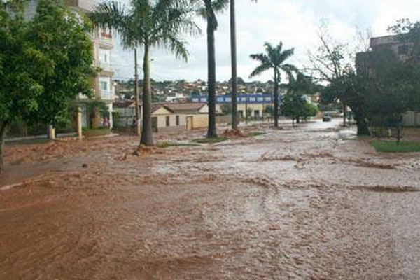 Patos de Minas vai precisar de cerca de R$ 90 mi para acabar com os alagamentos 