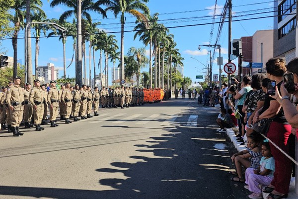 Patos de Minas celebra a independência do Brasil com solenidade cívica e desfile