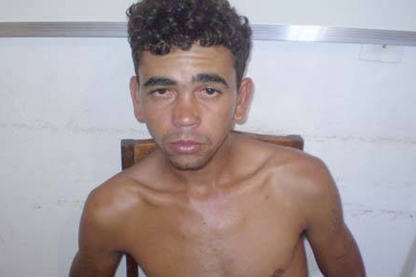 Jovem é preso após ameaçar funcionários em Hospital e atear fogo