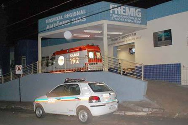 Médico grita com policiais no Hospital Regional e vai responder por desacato