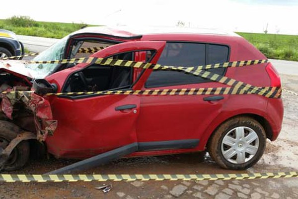 Três ficam feridos em mais um acidente registrado no Feriado de Carnaval na BR365