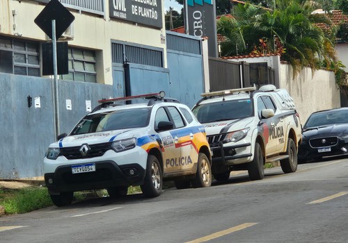 Garçom de bar no centro de Patos de Minas acusa policial penal de ameaça; ele nega