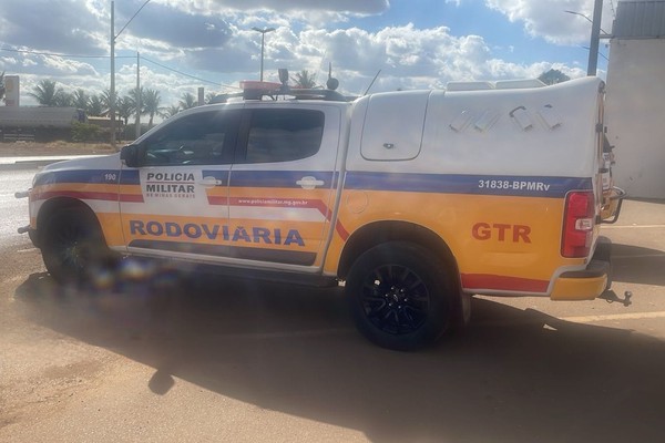 Motorista de ônibus é preso por débito de pensão alimentícia na MGC 354, em Patos de Minas