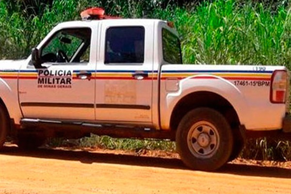 Criminosos rendem caseiro, roubam arma e pertences de residência na zona rural de Rio Paranaíba