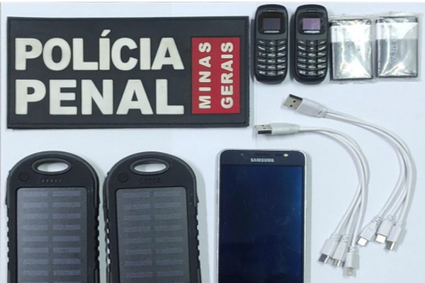 Policiais Penais são afastados por entrarem com celular em presídio