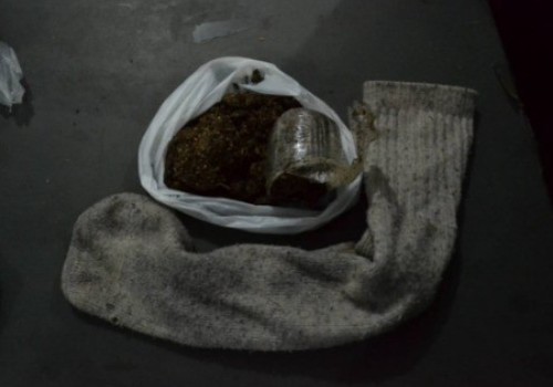 Policiais prendem mulher durante visita íntima e mais dois detentos por tráfico na Penitenciária do Carmo