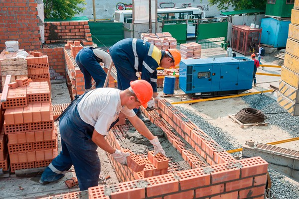 Com período propício para reformas na construção civil, Cemig alerta para risco de acidentes