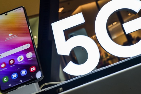 Dez das 26 cidades com mais de 500 mil habitantes não têm leis para 5G