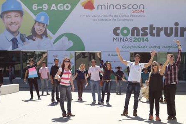 Alunos de Engenharia Civil da FPM participam do MINASCON 2014