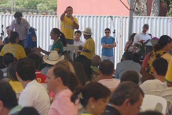 Patenses dão show de solidariedade na 3ª edição do Leilão do Bem