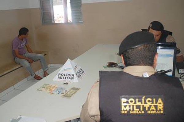 PM flagra usuário com droga e jovem confessa tráfico no Sebastião Amorim