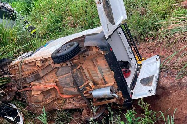 Duas pessoas morrem em grave acidente de trânsito na BR 365 em Patos de Minas