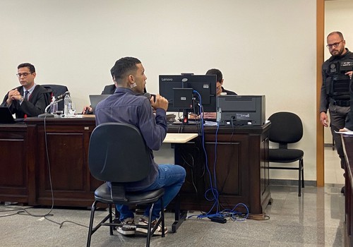 Homem que atirou em dono de bar após discussão por dívida é condenado em Patos de Minas