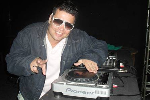 Dj da Barra da Tijuca no Rio de Janeiro anima evento nesta sexta em Patos de Minas