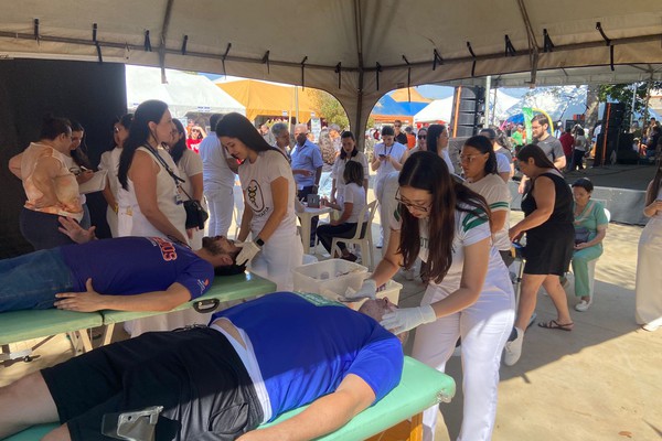 Mostra de Responsabilidade Social do UNIPAM reúne várias famílias na Lagoinha, em Patos de Minas