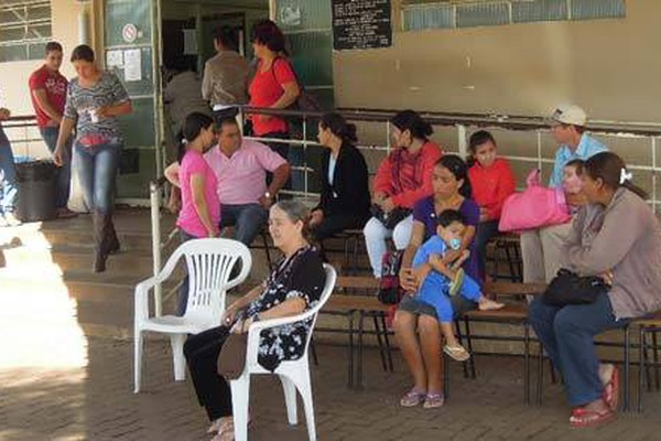 UPA da avenida Marabá vive mais um dia de longas esperas e de muita reclamação