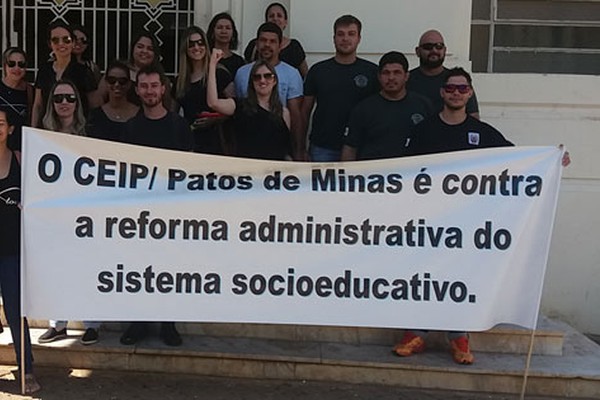 Servidores do Sistema Penitenciária manifestam por melhores salários e condições de trabalho