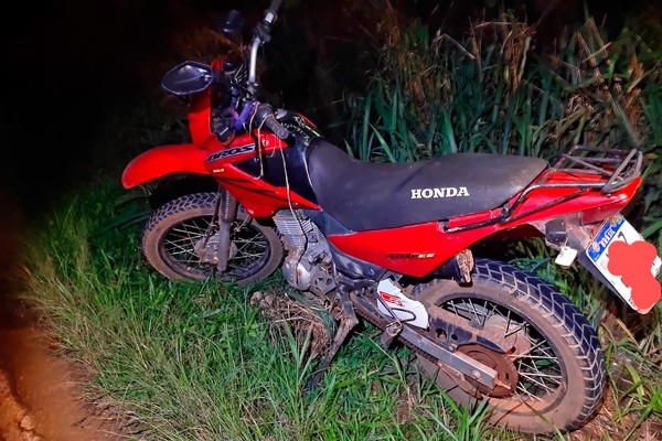 Passageira de moto de 36 anos morre em acidente com carreta na MG 188 em Coromandel