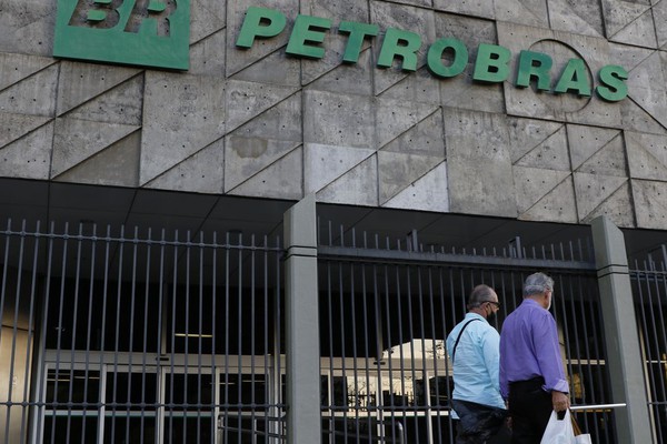 Petrobras aprova distribuição de R$ 43,7 bilhões em dividendos