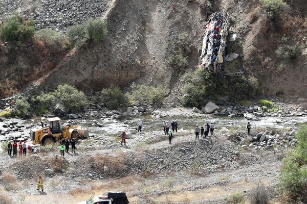 Acidente no Peru deixa pelo menos 33 mortos e 20 feridos