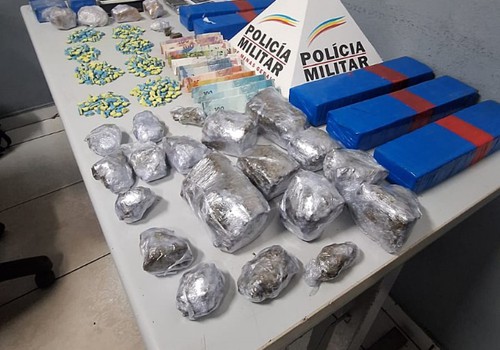 Jovem é preso com crack, cocaína, maconha e centenas de comprimidos de ecstasy em Patos de Minas