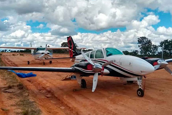 Aviões apreendidos em JP haviam transportado centenas de quilos de cocaína para SP, diz PM