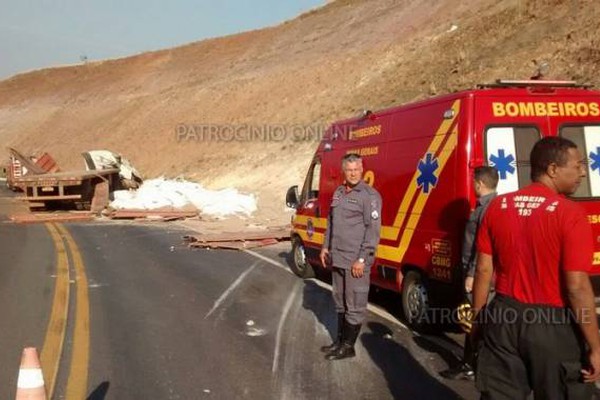 Mais um grave acidente com motorista ferido, na BR 146 próximo à Catiara