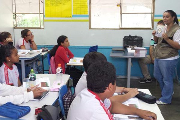 Após professores contraírem dengue, Prefeitura faz trabalho especial em escola na zona rural