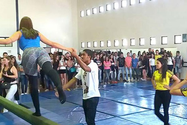 Alunos de educação física do Unipam oferecem prática de ginástica, lutas e crossfit amanhã