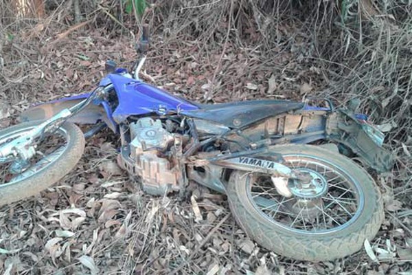 Adolescentes furtam motocicleta, são apreendidos, mas são liberados no mesmo instante