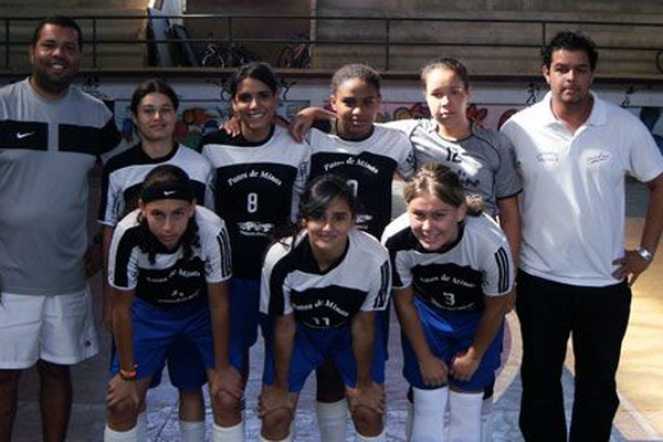 Futsal feminino de Patos faz final da Copa Amapar contra time de Vazante