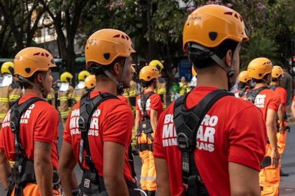 Corpo de bombeiros anuncia concurso com mais de 300 vagas para Minas Gerais