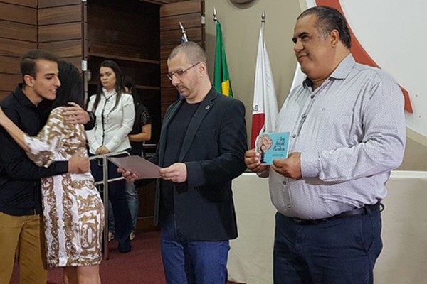 Para valorizar dedicação, UNIPAM premia os primeiros colocados do Vestibular 2018