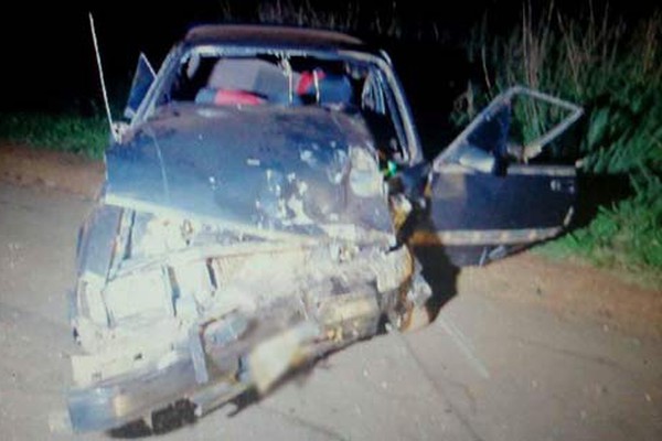 Motorista com sintomas de embriaguez e inabilitado causa acidente na MGC-354