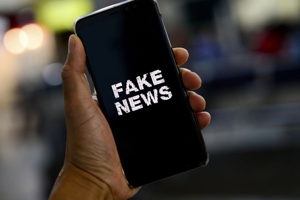 PL das Fake News: Câmara discute limites para empresas de tecnologia