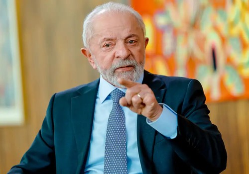 O Brasil negociará como país soberano, diz Lula no New York Times