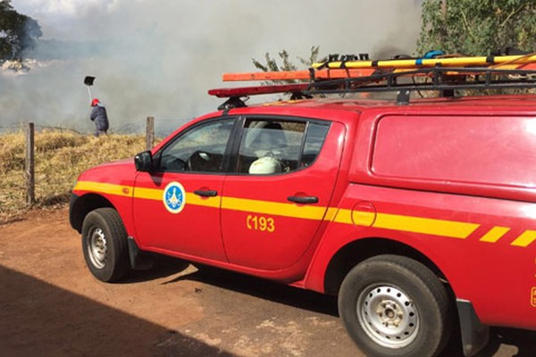 Queimadas provocaram a maior sujeira e voltam a revoltar moradores em Patos de Minas