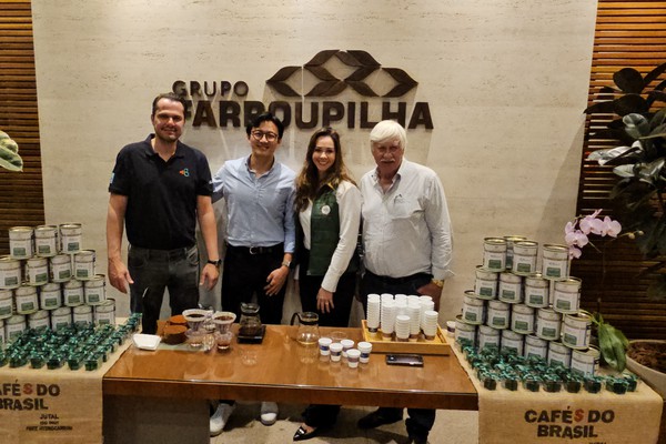 Farroupilha e Grano trazem o melhor barista do mundo para lançar a safra de café 2024/2025