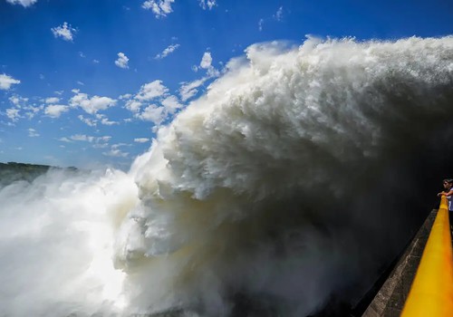 Hidrelétrica de Itaipu chega ao marco de 3,1 bilhões de MWh produzidos