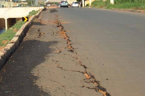 Prefeitura cobra explicações para estragos nas obras da avenida Fátima Porto