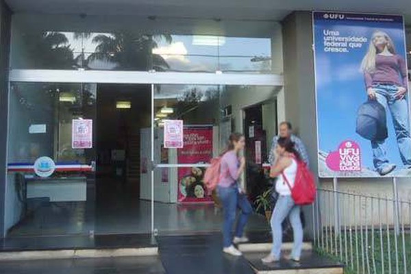 Diretores da UFU reclamam de falta de estrutura e vestibular pode ser cancelado