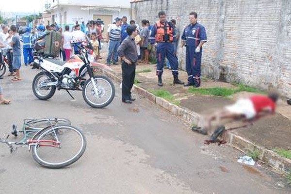 Homem de 44 anos é executado com quatro tiros na cabeça no bairro Brasil