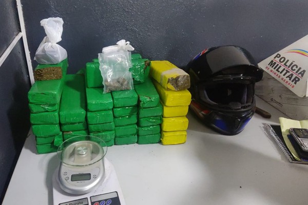 Após denuncia, PM monitora residência e apreende mais de 30kg de maconha em Patos de Minas