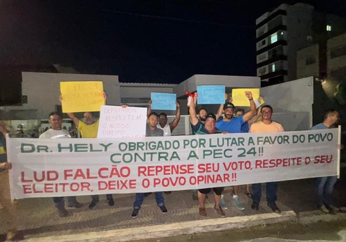 Servidores fazem manifestações contra a PEC que retira o direito do povo decidir sobre a privatização da Copasa