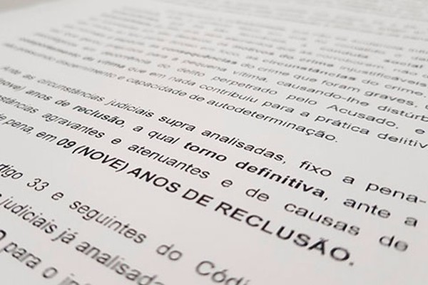 Padeiro filmado abusando de criança é condenado a 9 anos e ainda terá que pagar indenização