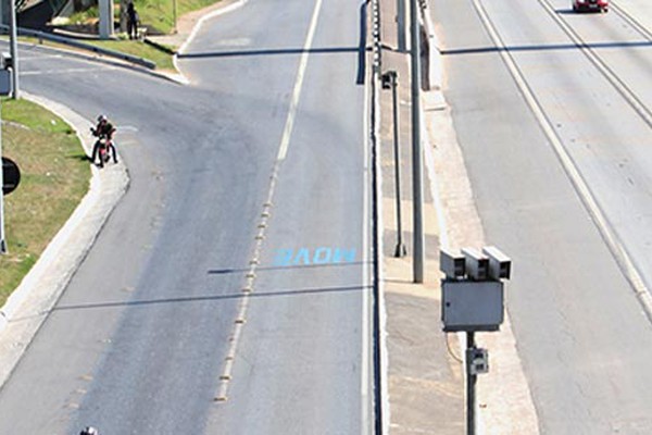 Mais 21 radares fixos já operam em estradas de Minas; até o fim deste ano serão 393