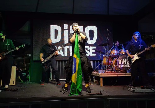 Dino Patense leva o melhor do Rock n' Roll ao palco do Coreto na Fenapraça; veja ao vivo