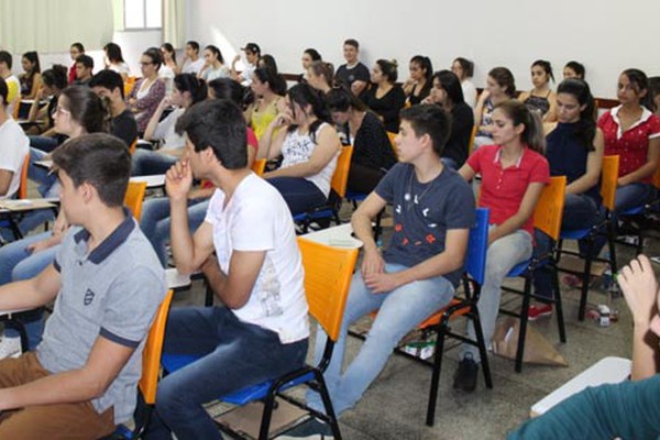 UNIPAM realiza 1º Vestibular do curso de Odontologia; confira a prova e o gabarito